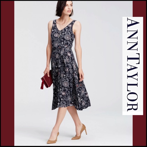 ANN TAYLOR PAISLEY PRINT BELTED JERSEY MIDI DRESS - Picture 9 of 12